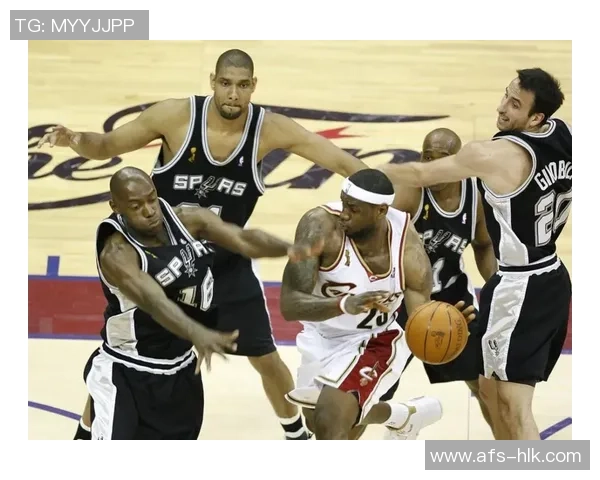 詹姆斯创历史新里程碑成首位4万分1万板1万助的传奇球员